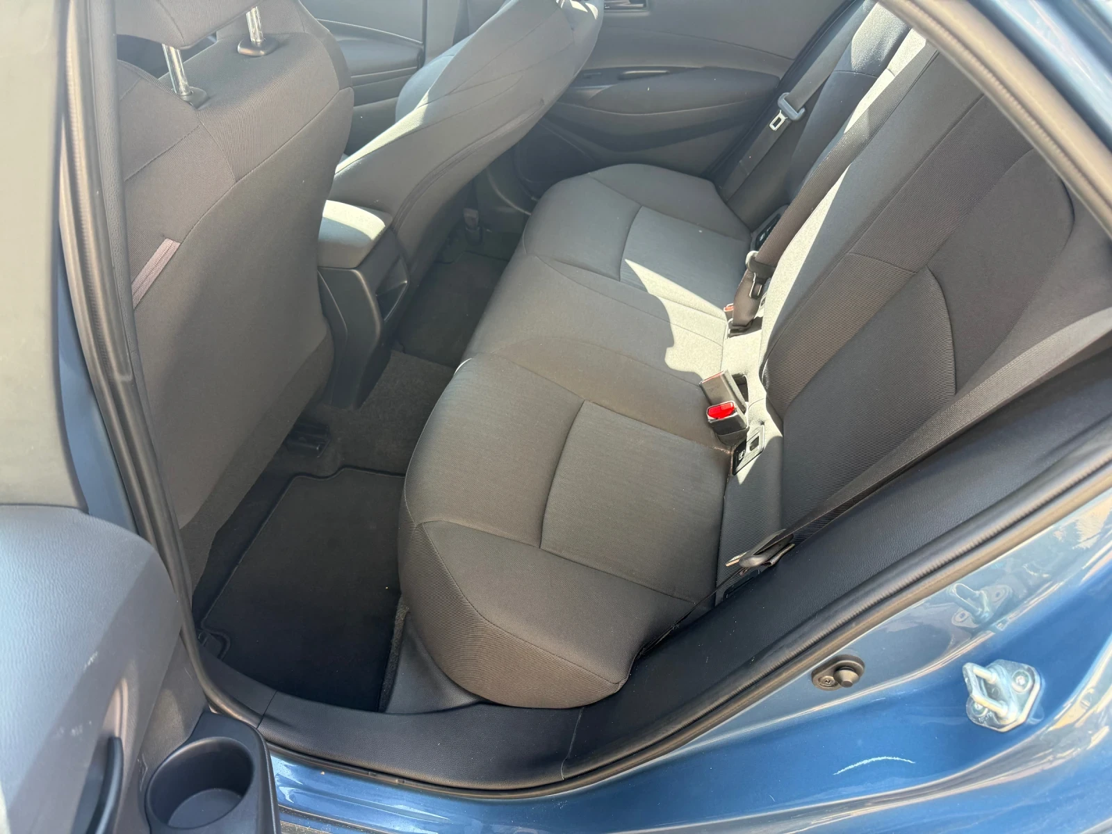 Toyota Corolla 1.2 d-4t, снимка 7 - Автомобили и джипове - 53748208