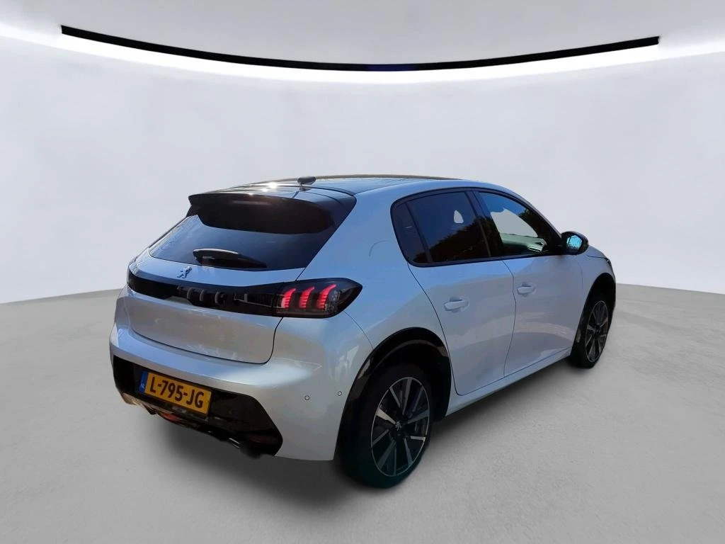 Peugeot 208 1.2 GT Line, снимка 4 - Автомобили и джипове - 53945281