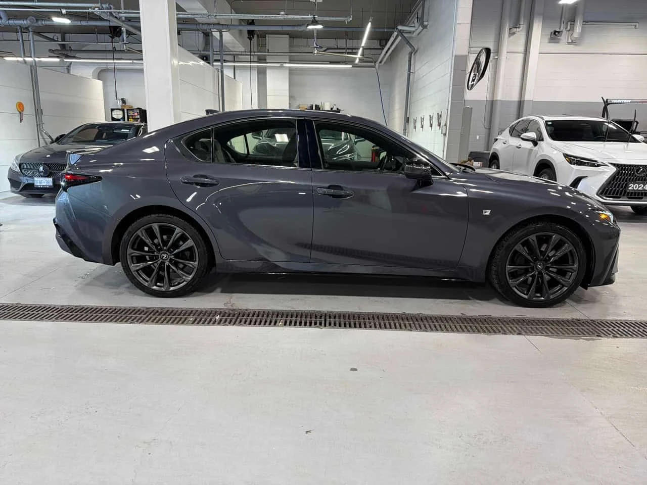 Lexus IS 350 | �������| ��������| ���������| CARFAX | Mobile.bg � ����������� 4