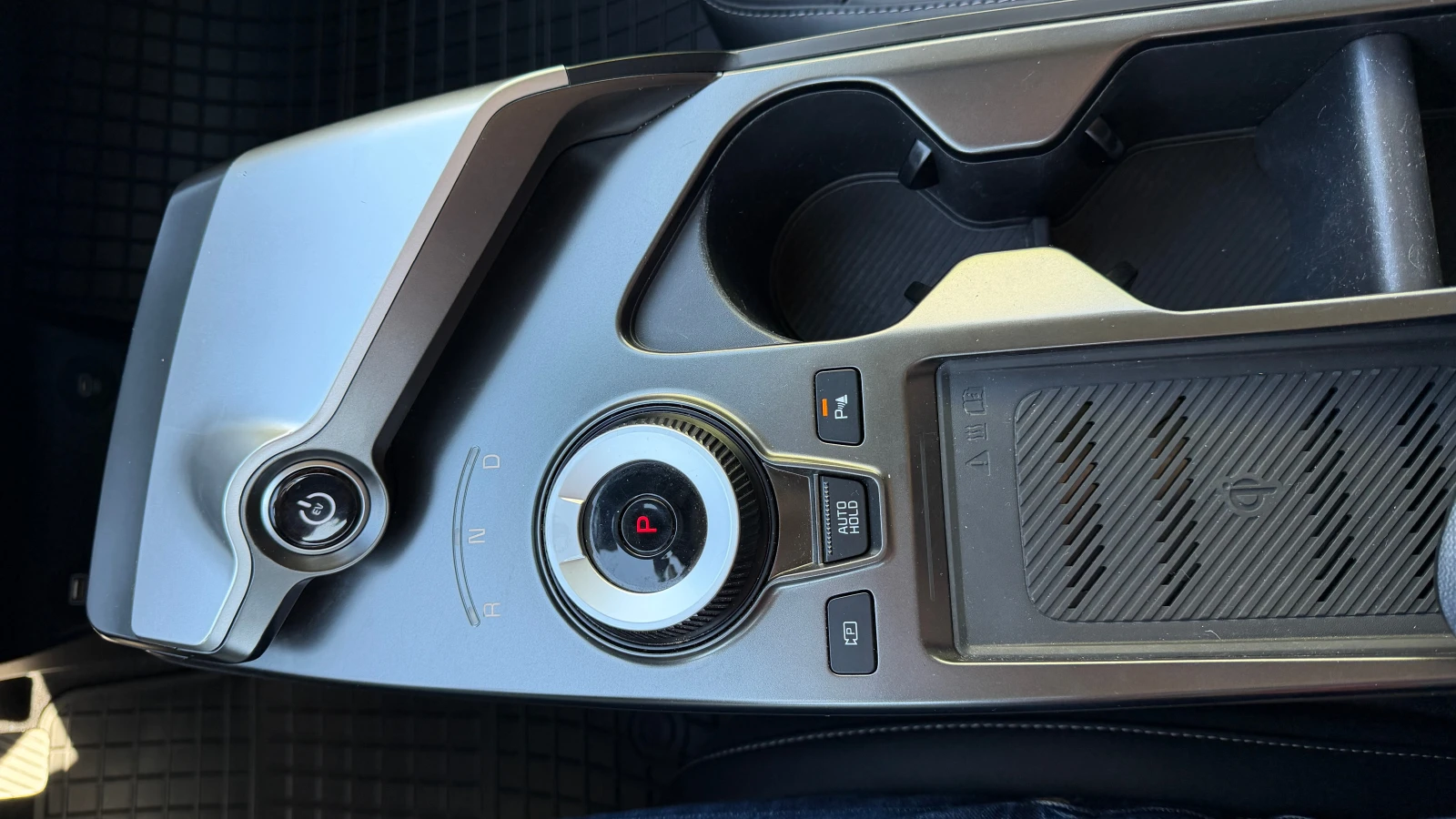 Kia EV6 AIR Long Range 77.4kWh, снимка 16 - Автомобили и джипове - 54305791