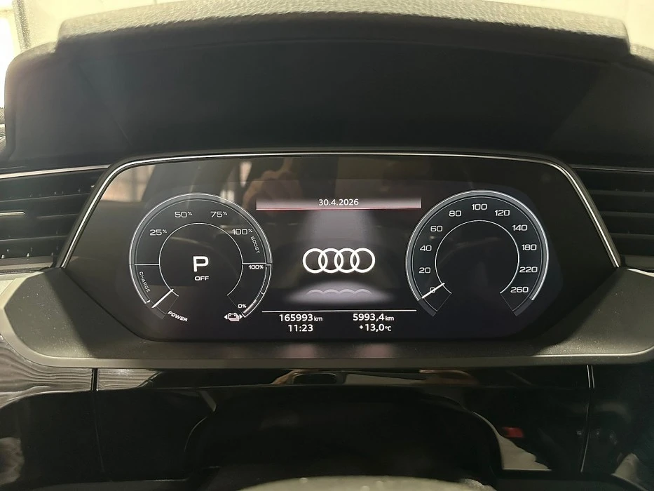 Audi E-Tron  55 Quatro Bussines Plus 95KW/h 408 к.с., снимка 7 - Автомобили и джипове - 54456217