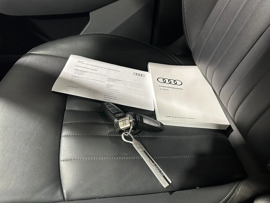 Audi E-Tron  55 Quatro Bussines Plus 95KW/h 408 к.с., снимка 14 - Автомобили и джипове - 54456217