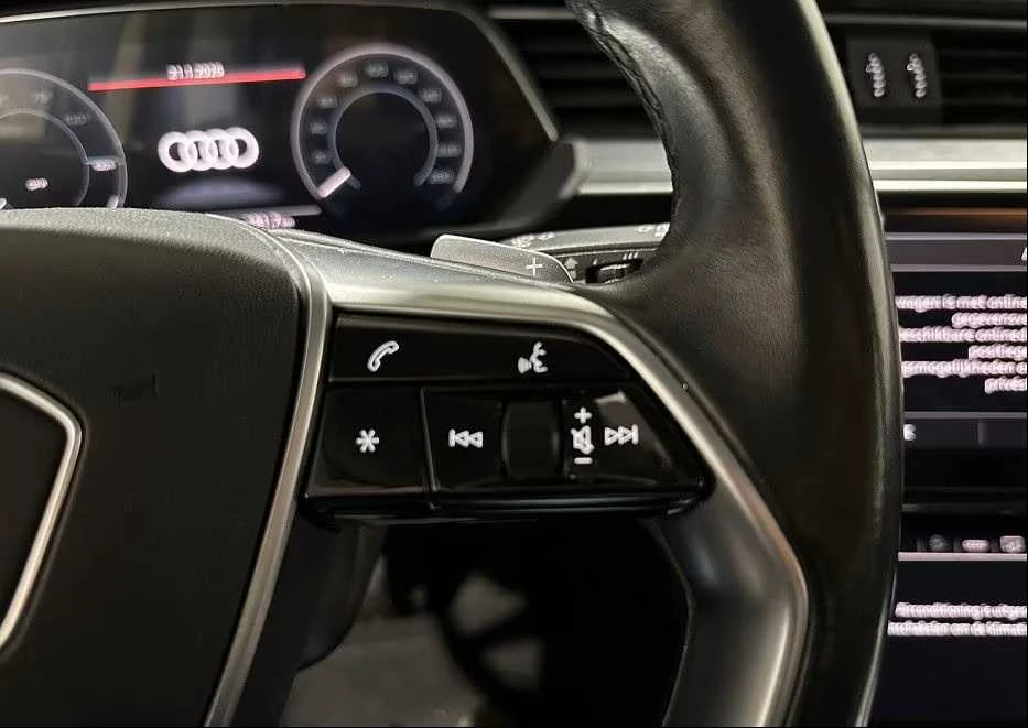 Audi E-Tron  55 Quatro Bussines Plus 95KW/h 408 к.с., снимка 11 - Автомобили и джипове - 54456217