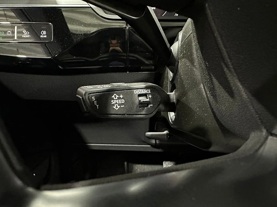Audi E-Tron  55 Quatro Bussines Plus 95KW/h 408 к.с., снимка 10 - Автомобили и джипове - 54456217