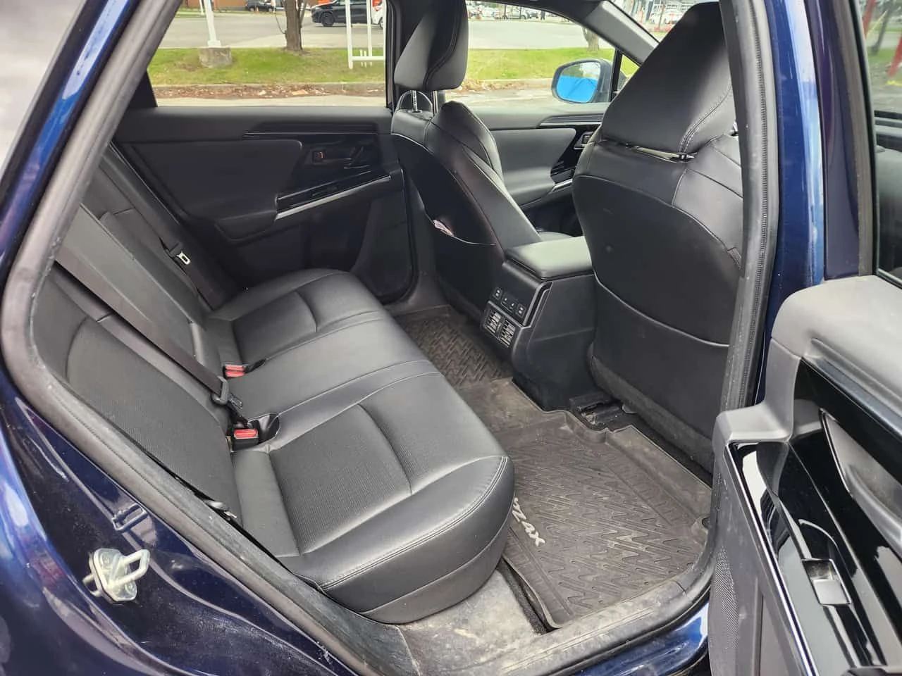 Toyota bZ4X XLE  CARFAX, снимка 4 - Автомобили и джипове - 54456506