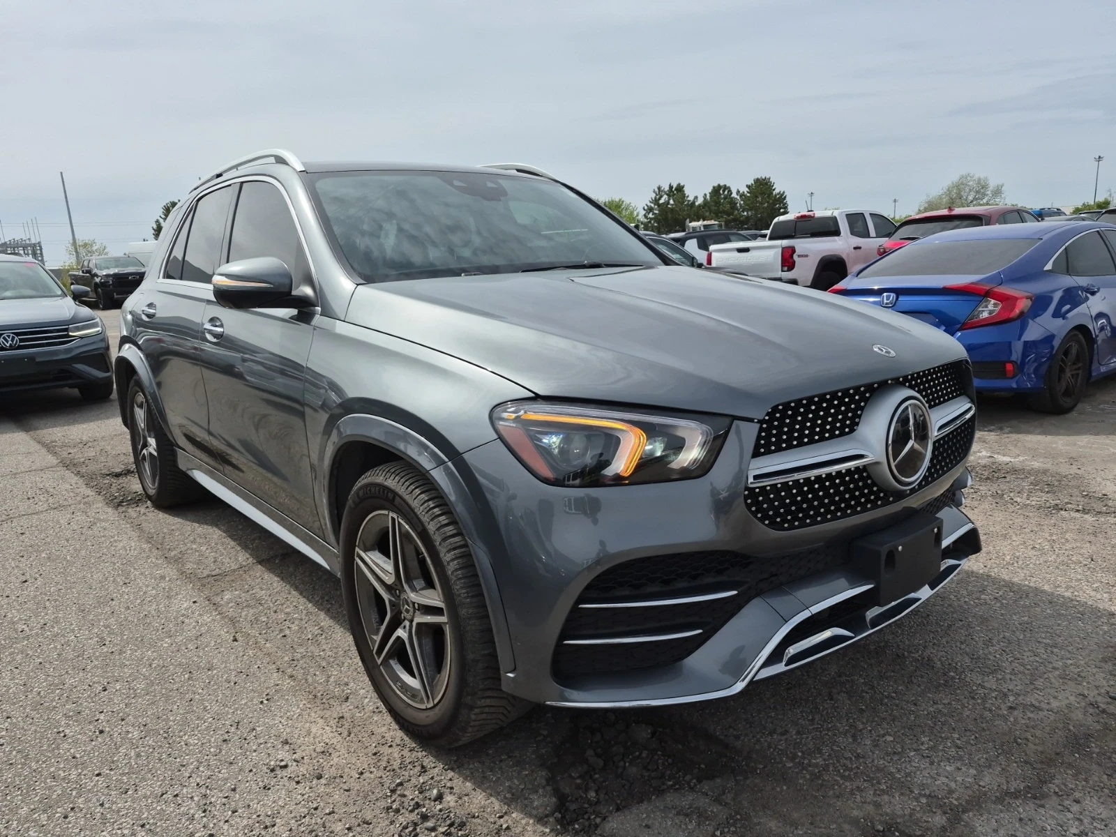 Mercedes-Benz GLE 450 AMG ПАКЕТ * * CARFAX * * АВТО КРЕДИТ * * , снимка 2 - Автомобили и джипове - 54646565