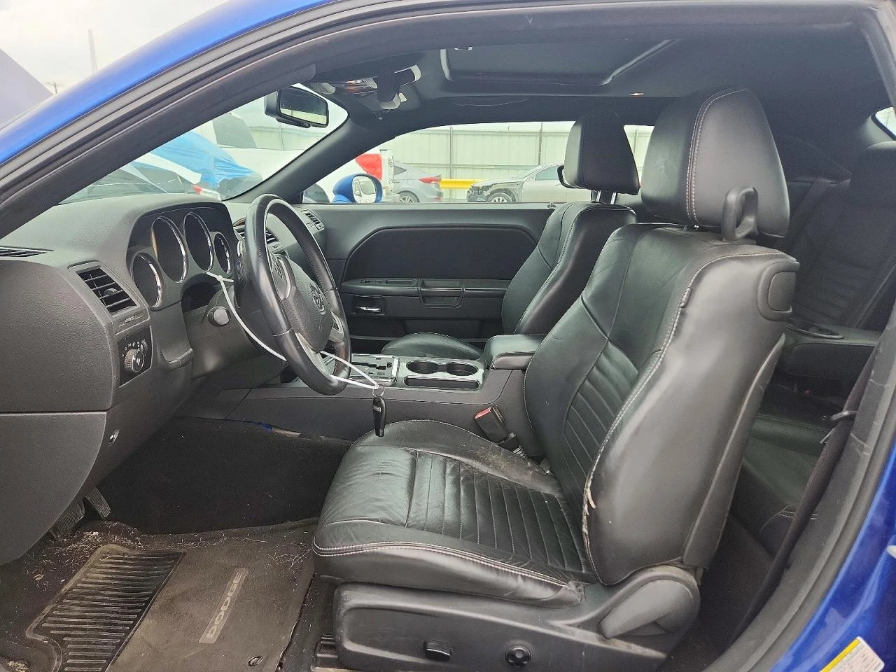 Dodge Challenger SXT, снимка 4 - Автомобили и джипове - 54740382