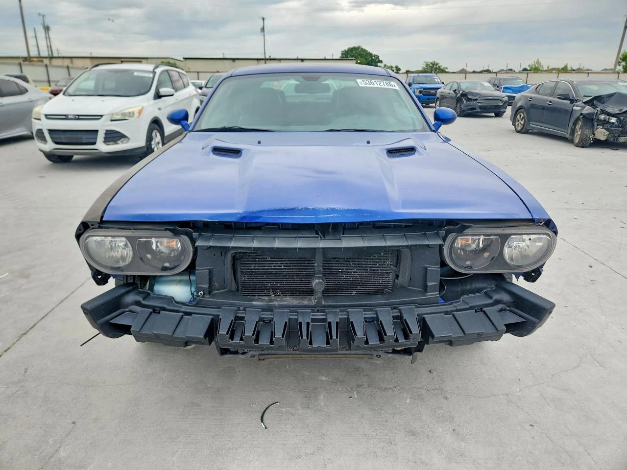 Dodge Challenger SXT, снимка 2 - Автомобили и джипове - 54740382