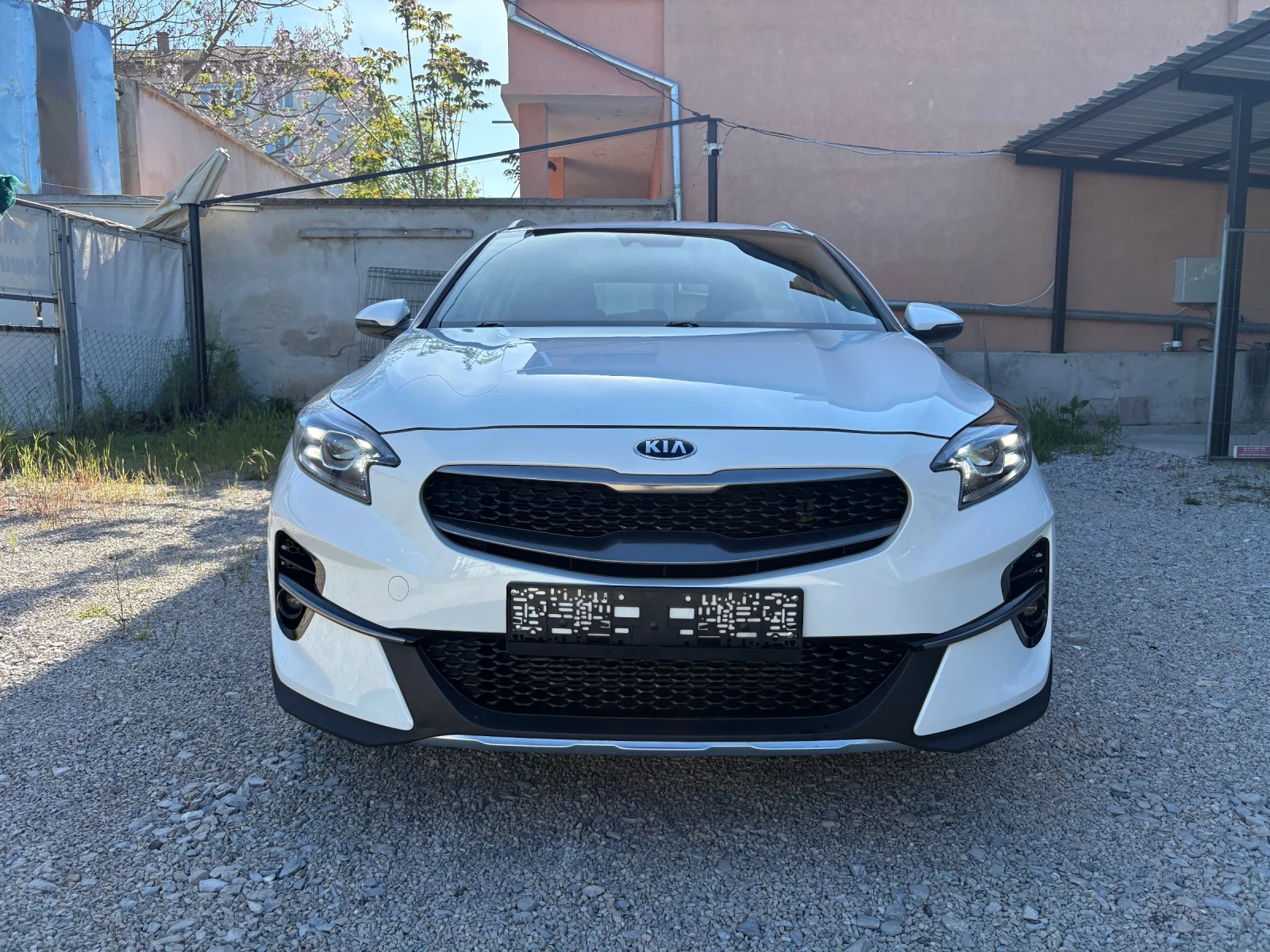 Kia XCeed 1.6 CRDI AVTOMAT LED CAMERA CAR PLAY, снимка 8 - Автомобили и джипове - 55538461