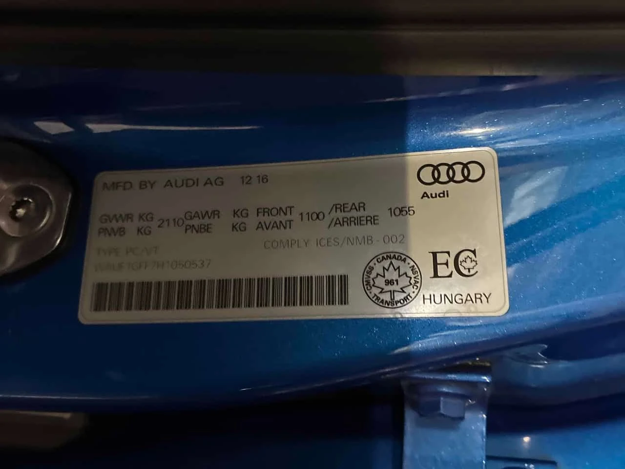 Audi S3 * 2.0T Technik * CARFAX * ОТ ПРЕДСТАВИТЕЛСТВО, снимка 10 - Автомобили и джипове - 54939118