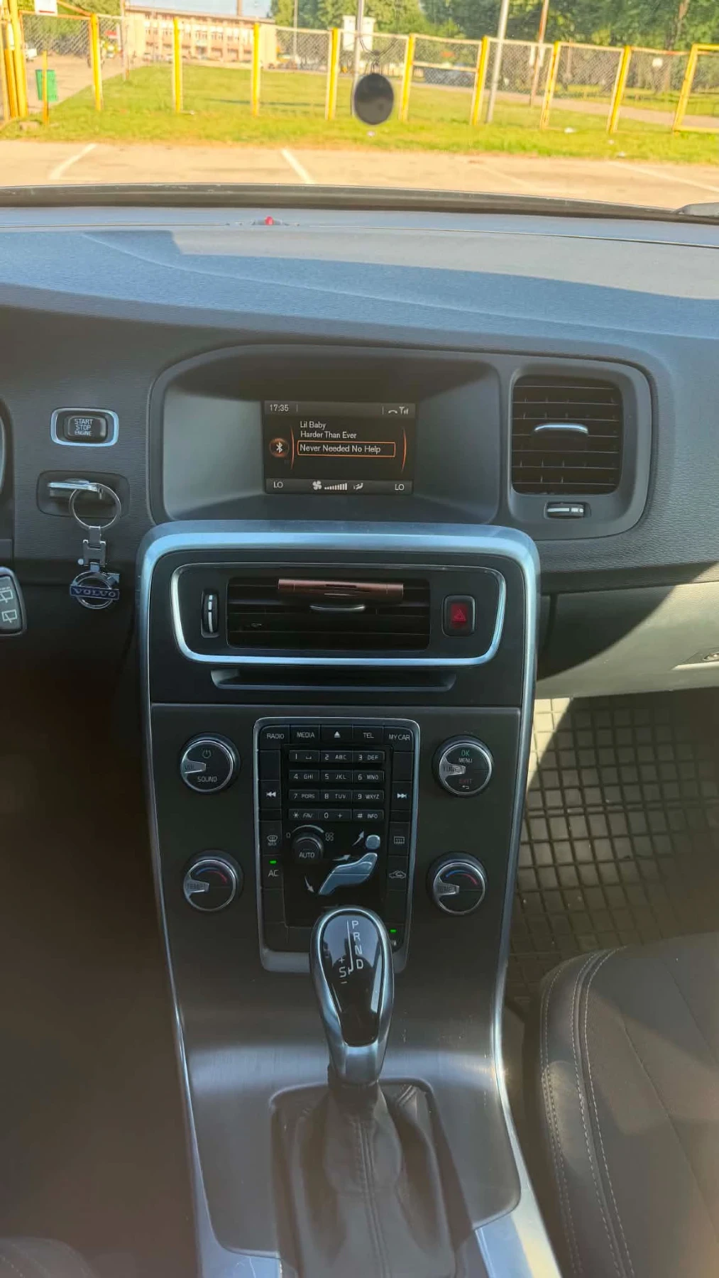 Volvo V60 2.0, D3, 5 цилиндров, 136 к.с., снимка 13 - Автомобили и джипове - 54960359