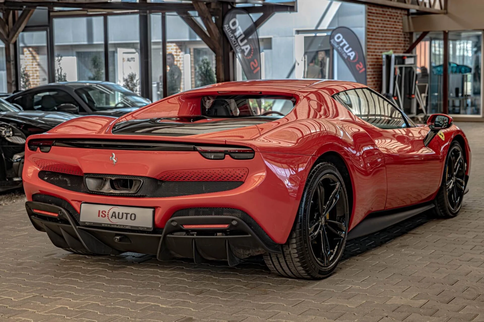 Ferrari 296GTB JBL/Lift/Камера/Керамика/, снимка 5 - Автомобили и джипове - 55055132