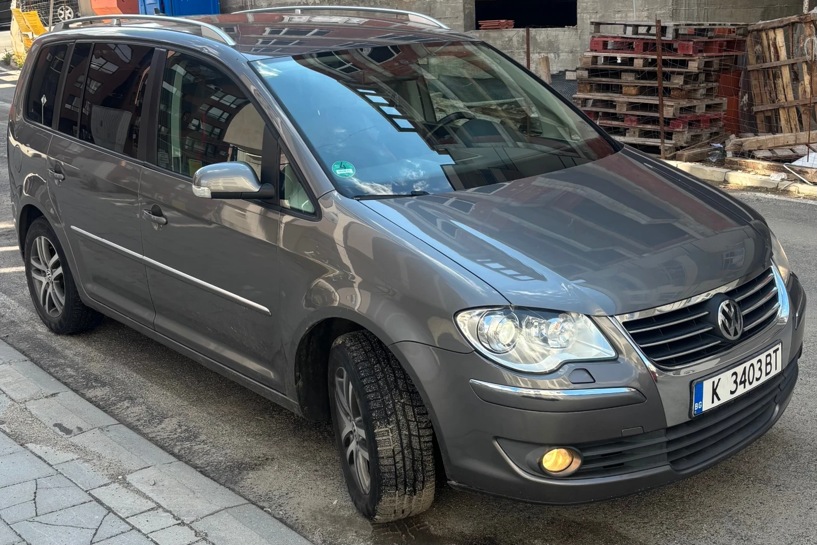 VW Touran, снимка 4 - Автомобили и джипове - 55063963