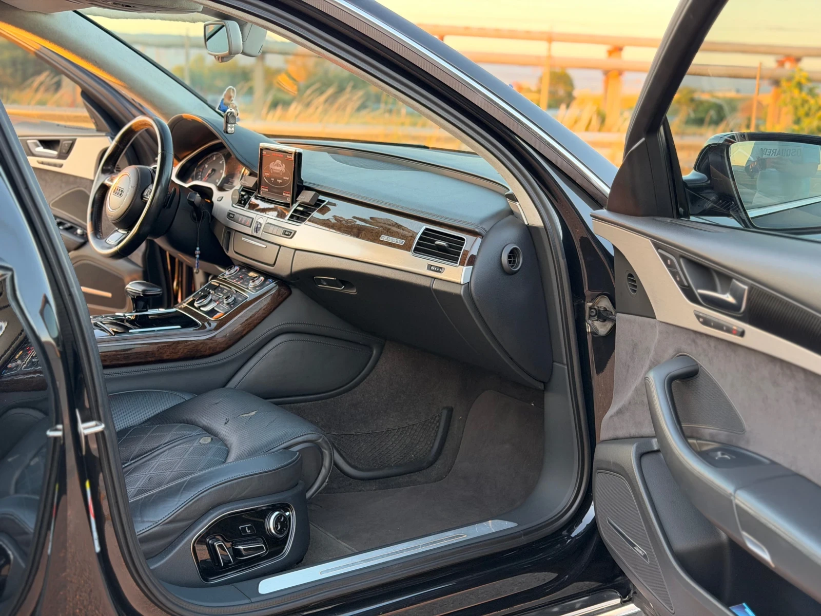 Audi A8 D4 4.2 TDI 351КС BOSE обдухване, подгрев и масаж , снимка 10 - Автомобили и джипове - 55157808