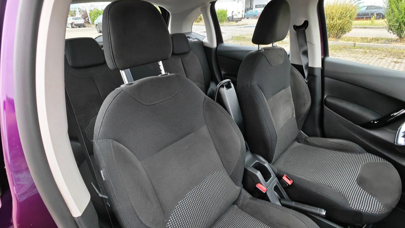 Citroen C3, снимка 7 - Автомобили и джипове - 55435511