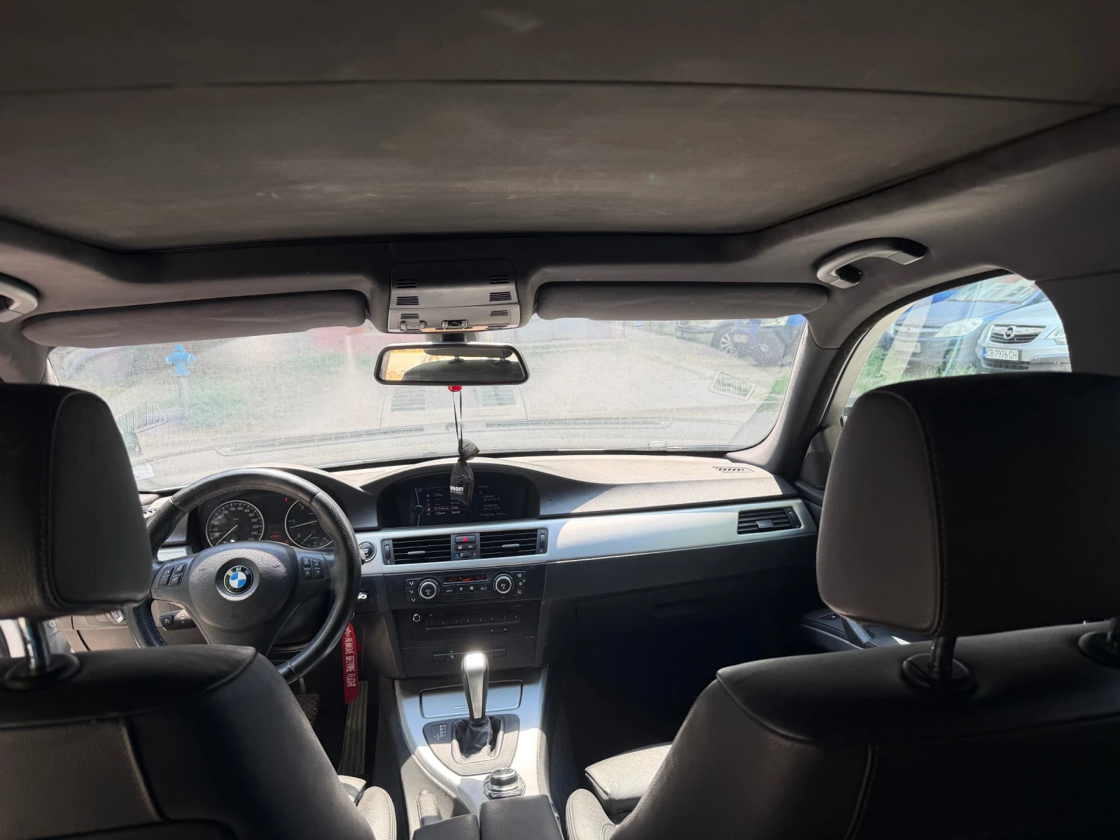 BMW 330 Задно, снимка 8 - Автомобили и джипове - 55574462