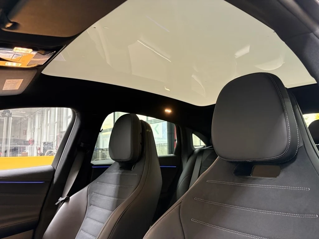 Mercedes-Benz C 400 EQ 4-MATIC AMG SKY-CONTROL-PANO SUPERSCREEN  | Mobile.bg � ����������� 11