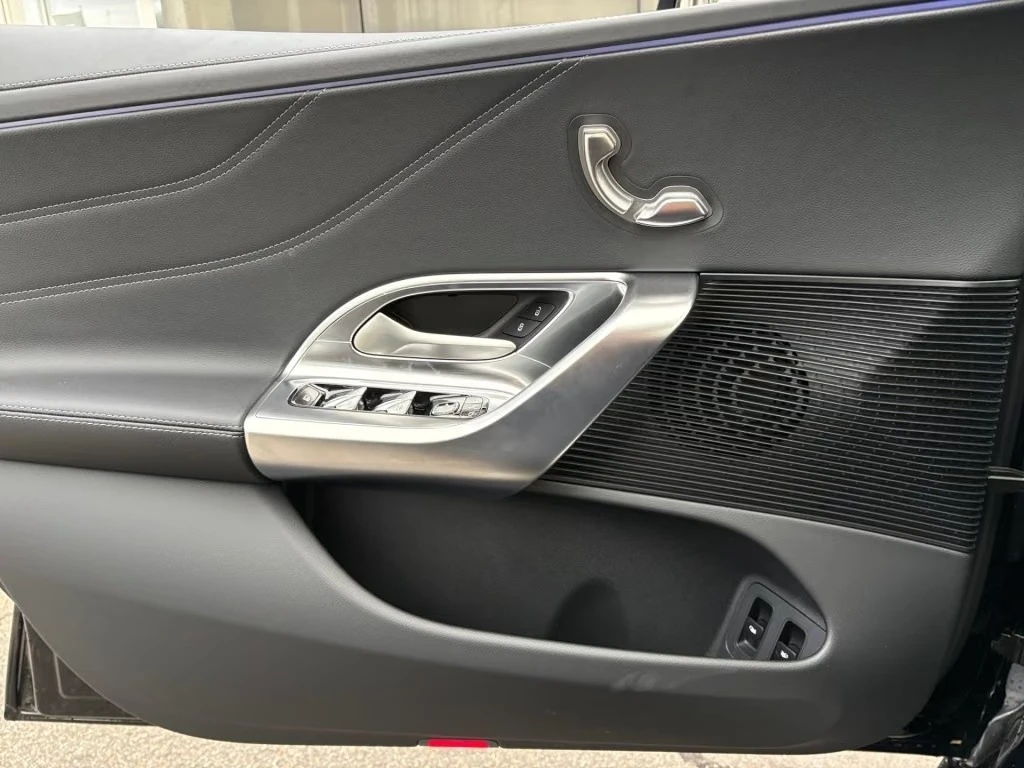 Mercedes-Benz C 400 EQ 4-MATIC AMG SKY-CONTROL-PANO SUPERSCREEN  | Mobile.bg � ����������� 12