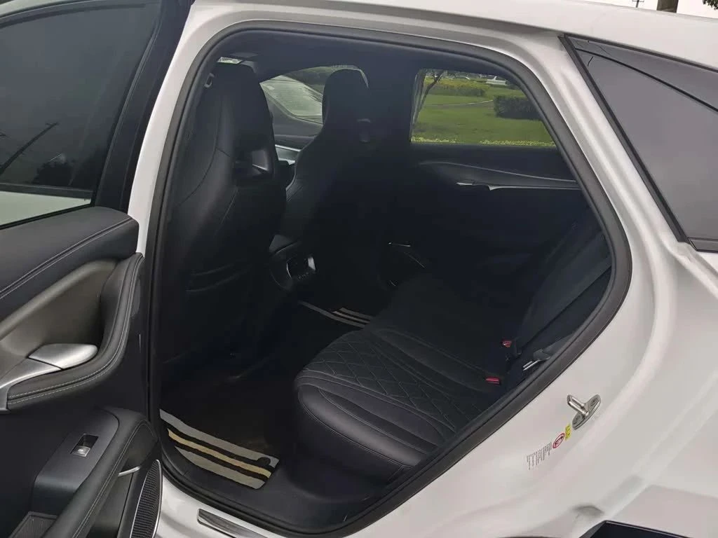 BYD Sealion 7, снимка 8 - Автомобили и джипове - 56689712