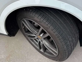 Porsche Cayenne AWD  CARFAX, снимка 7