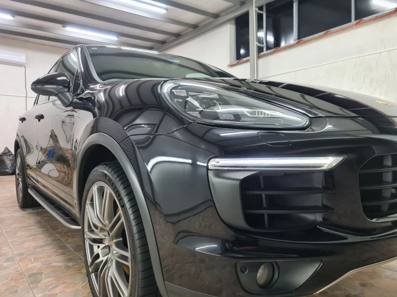 Porsche Cayenne, снимка 3 - Автомобили и джипове - 47501673