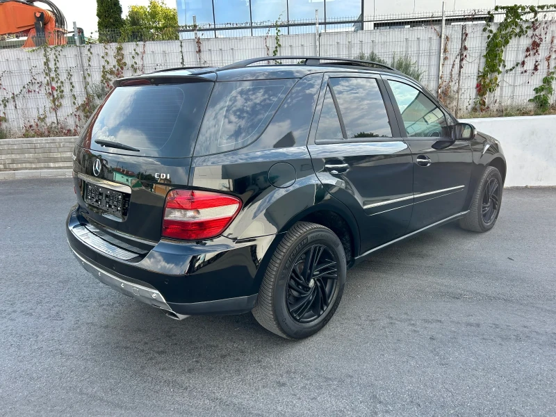 Mercedes-Benz ML 320 CDI OFF-ROAD, снимка 4 - Автомобили и джипове - 46986597