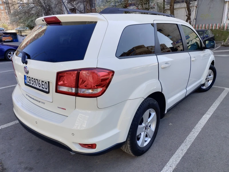 Fiat Freemont 2.0 M-Jet- Limited Edition, снимка 4 - Автомобили и джипове - 49601917