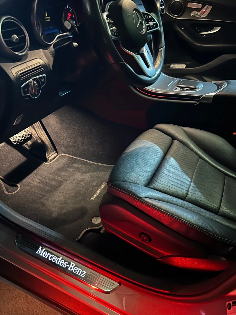 Mercedes-Benz GLC 300 AMG Night Pack 4Matic, снимка 9 - Автомобили и джипове - 52494579