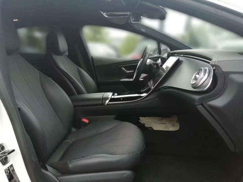 Mercedes-Benz EQE 300eART/245HP/AHK/BURM/MEMO/LED/CAM/NAVI/419g, снимка 12 - Автомобили и джипове - 51977292
