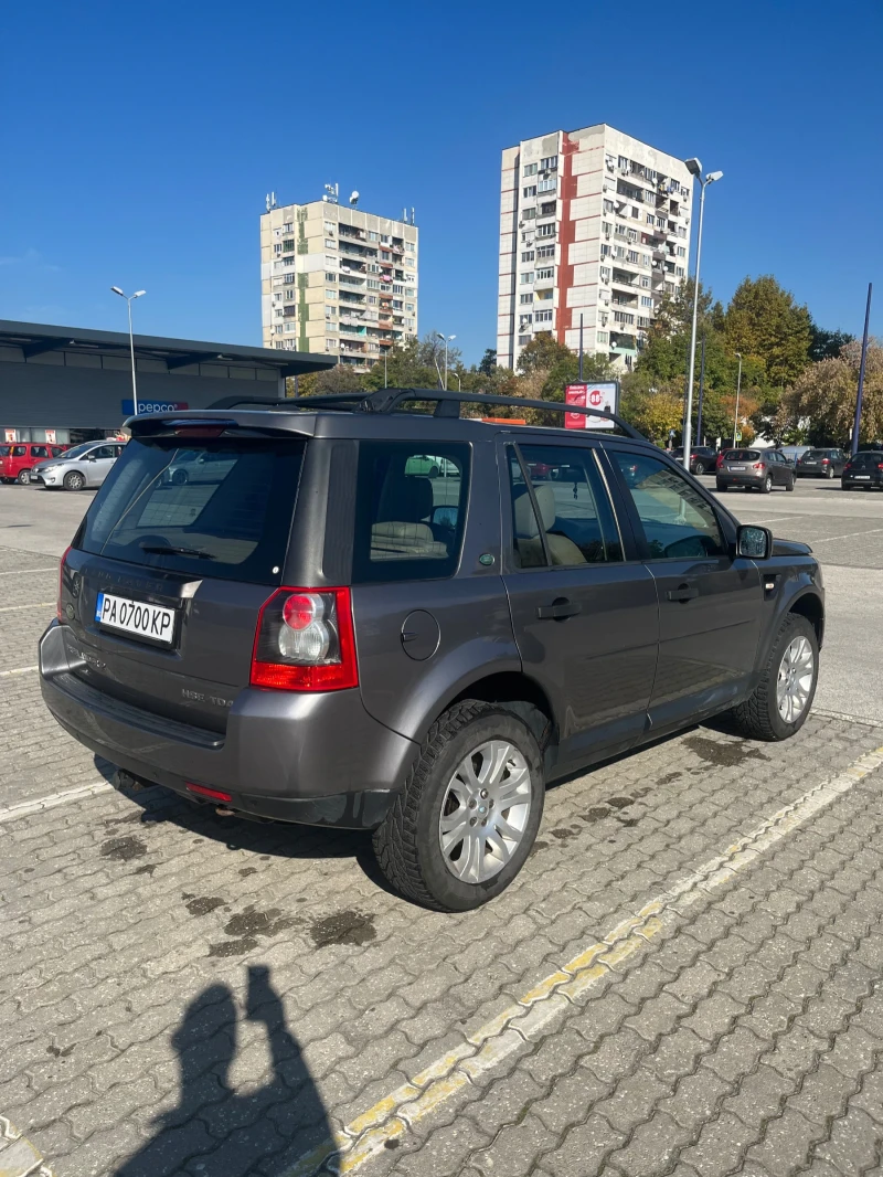 Land Rover Freelander 2.2 TD4 Автоматик, снимка 3 - Автомобили и джипове - 52637471