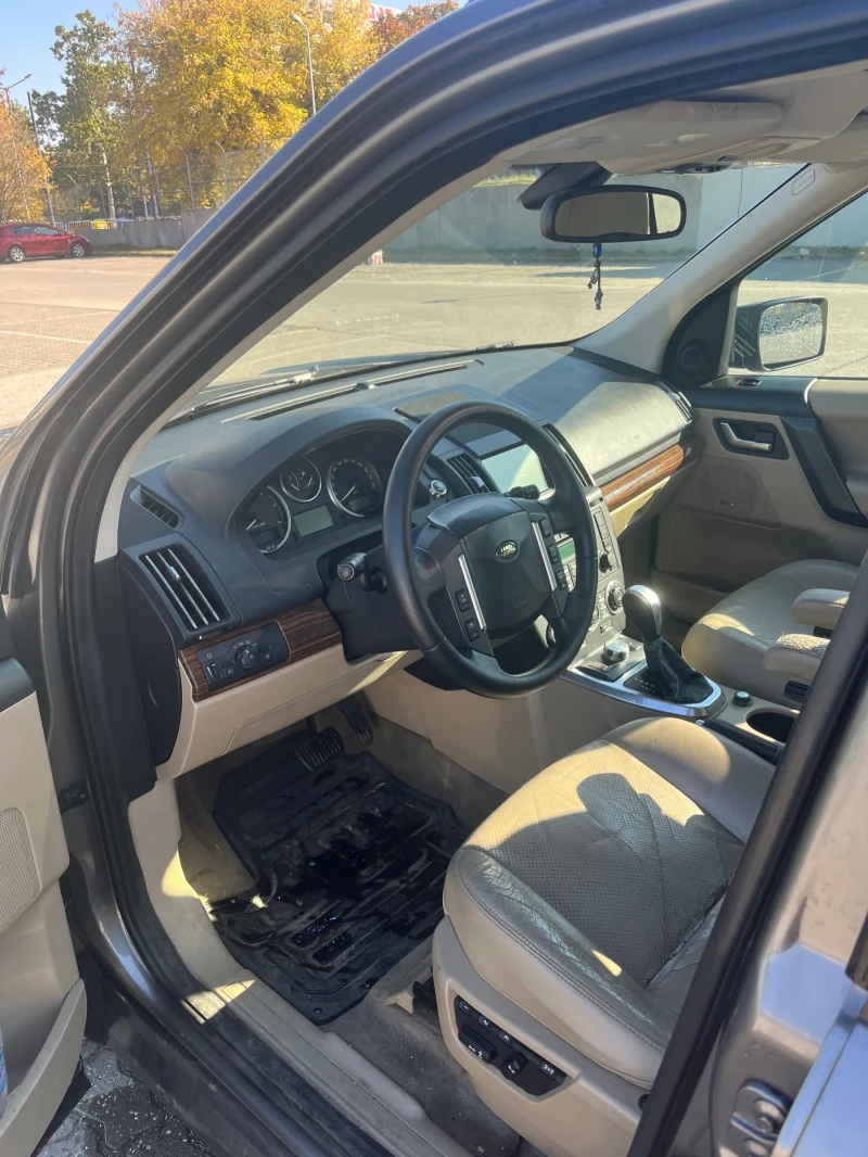 Land Rover Freelander 2.2 TD4 Автоматик, снимка 5 - Автомобили и джипове - 52637471
