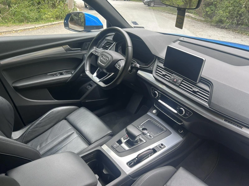 Audi Q5, снимка 7 - Автомобили и джипове - 52472277