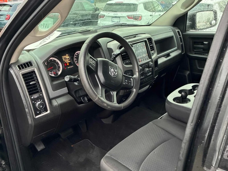 Dodge RAM 1500 Classic Express 2019* CARFAX * БЕЗ ПЪРВОНАЧАЛНА, снимка 7 - Автомобили и джипове - 52856167