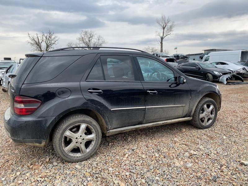 Mercedes-Benz ML 320 На части 642, снимка 2 - Автомобили и джипове - 27981984