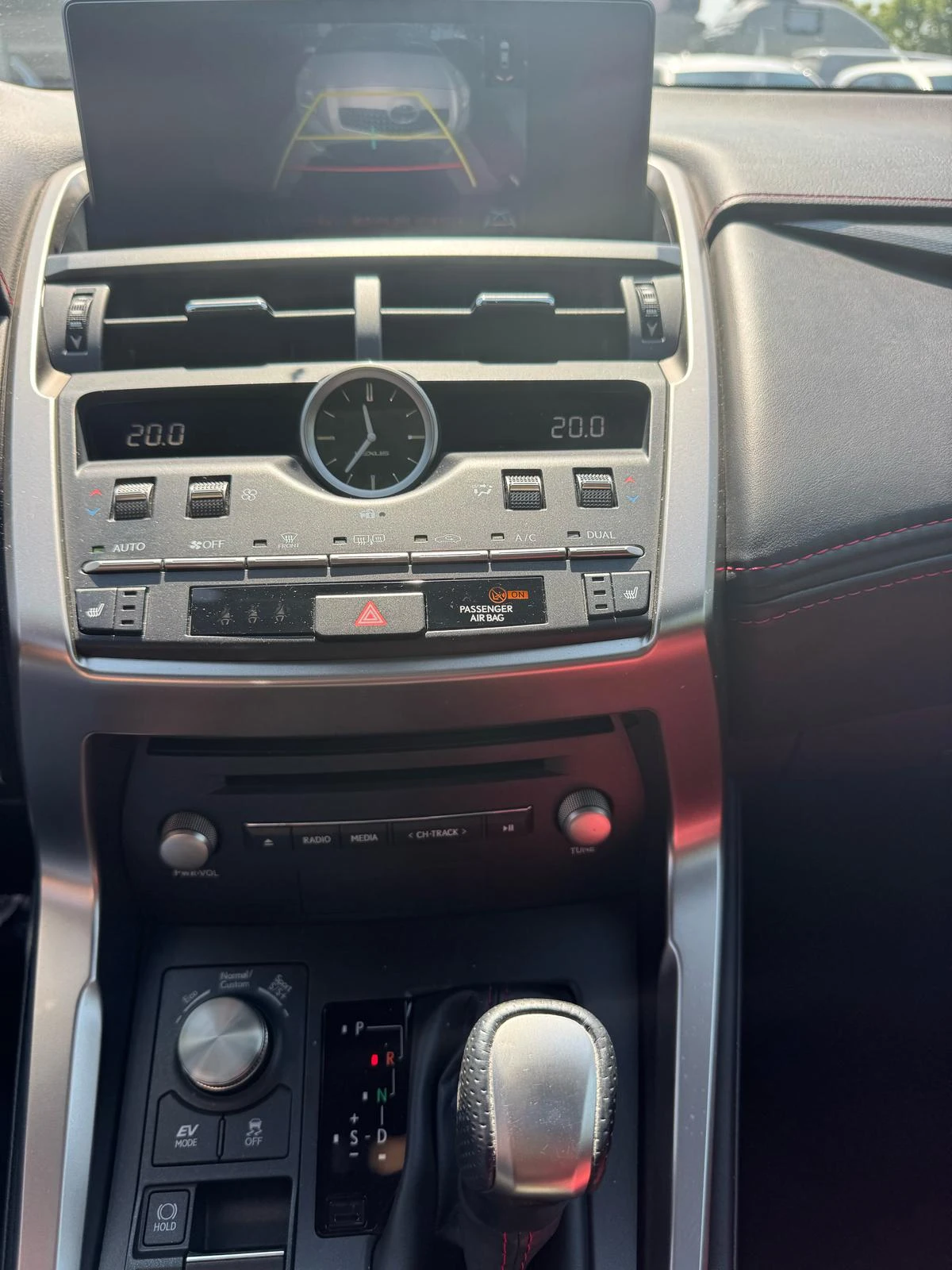 Lexus NX 300h F-SPORT/TRI BEAM/CARPLAY/PANO/FULL, 83.000km!! - изображение 6