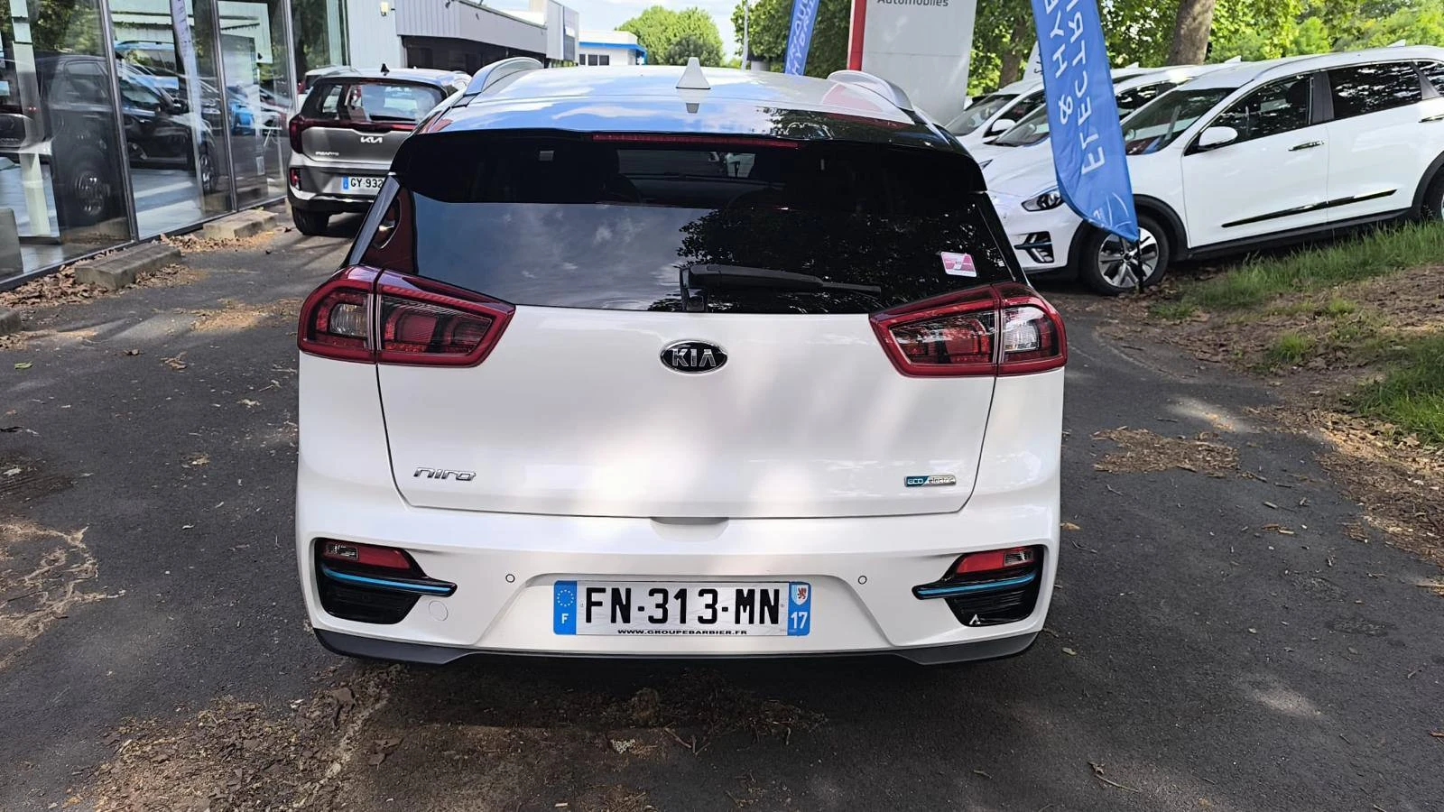 Kia Niro PREMIUM 64KW 204КС - изображение 5