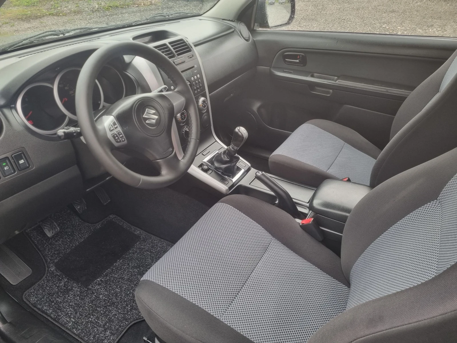 Suzuki Grand vitara 1.9DISEL 4?4 - изображение 9