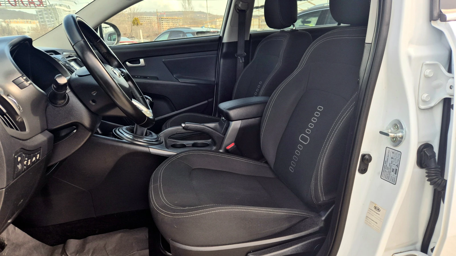 Kia Sportage 4X4 / 6-�������� / ������ �� | Mobile.bg � ����������� 8