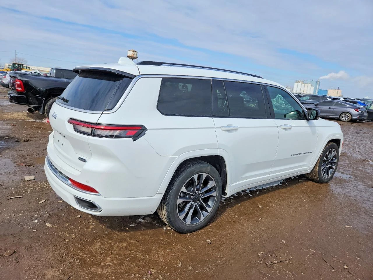 Jeep Grand cherokee 3.6l L Overland, снимка 3 - Автомобили и джипове - 54416282