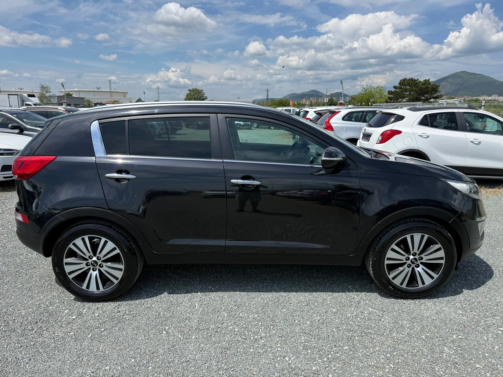Kia Sportage (KATO НОВА), снимка 4 - Автомобили и джипове - 54552690