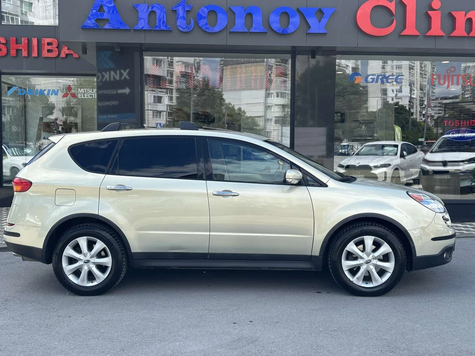 Subaru B9 tribeca 3.0 Газ.Инж., снимка 4 - Автомобили и джипове - 54970462