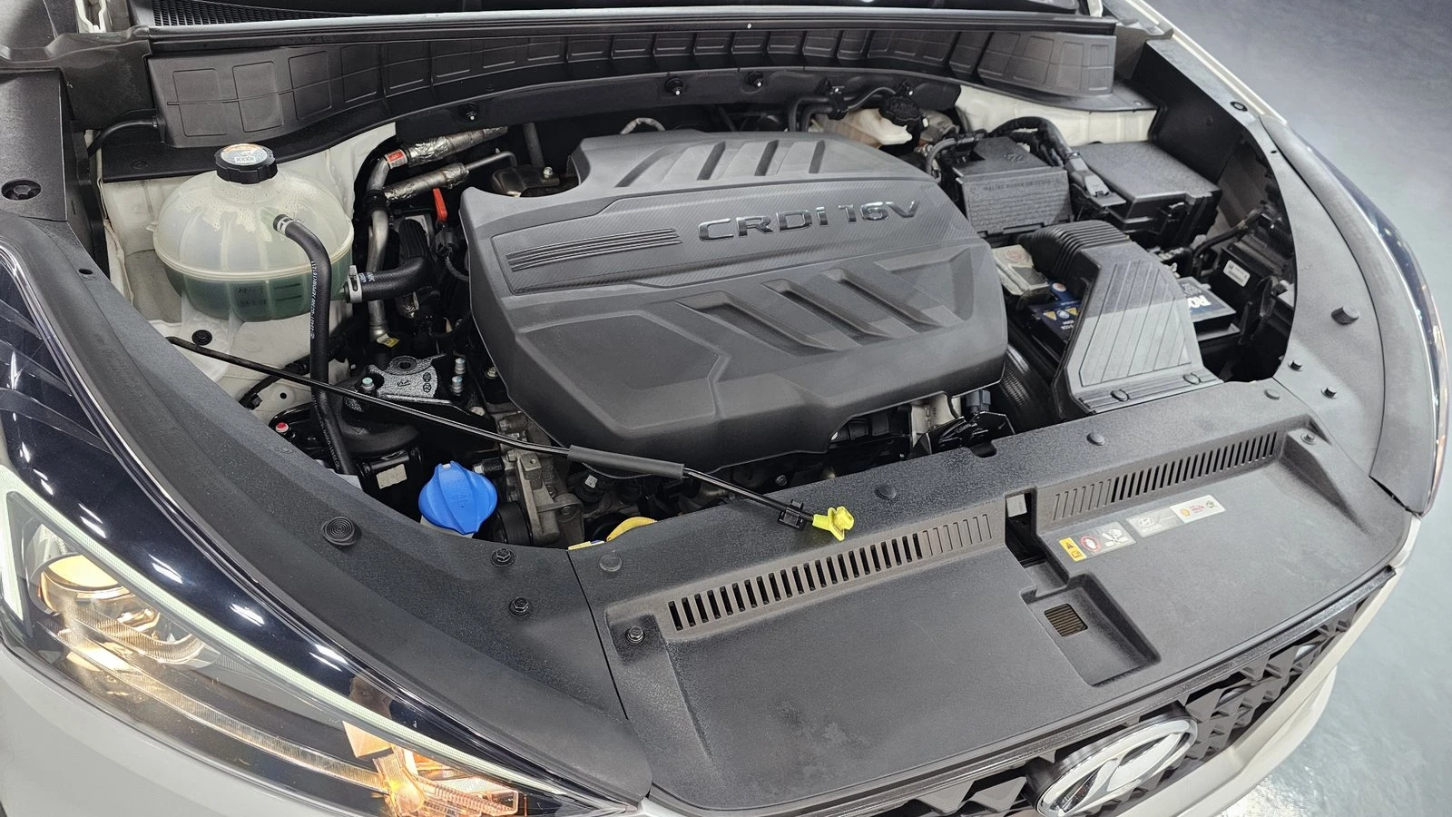 Hyundai Tucson 2.0* KEYLESS* КРАЙНА ЦЕНА, снимка 6 - Автомобили и джипове - 55318953