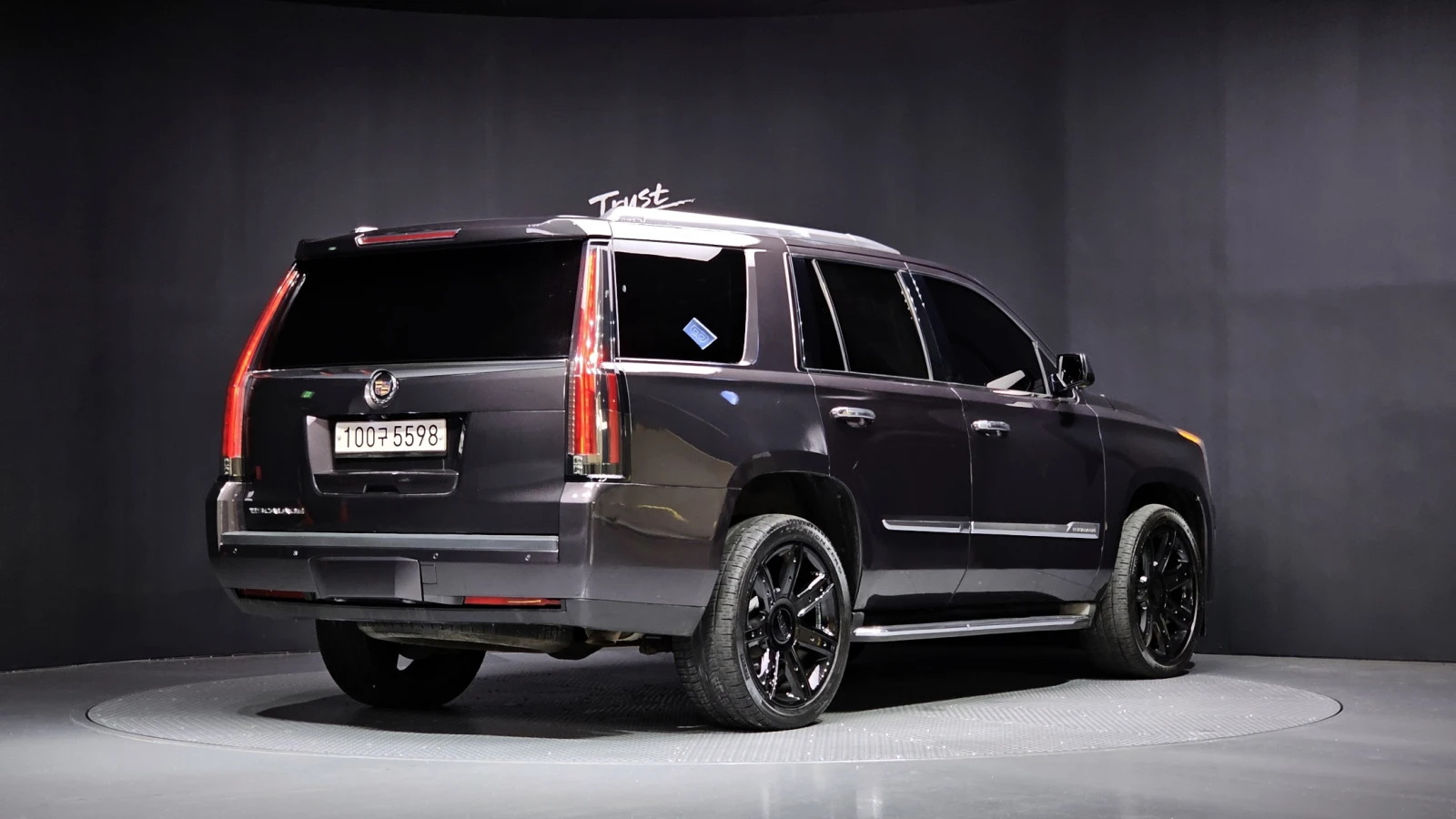Cadillac Escalade 6.2* BLIND SPOT* ПОДГРЕВ ВОЛАН* ЛЮК* КРАЙНА ЦЕНА, снимка 2 - Автомобили и джипове - 55496092