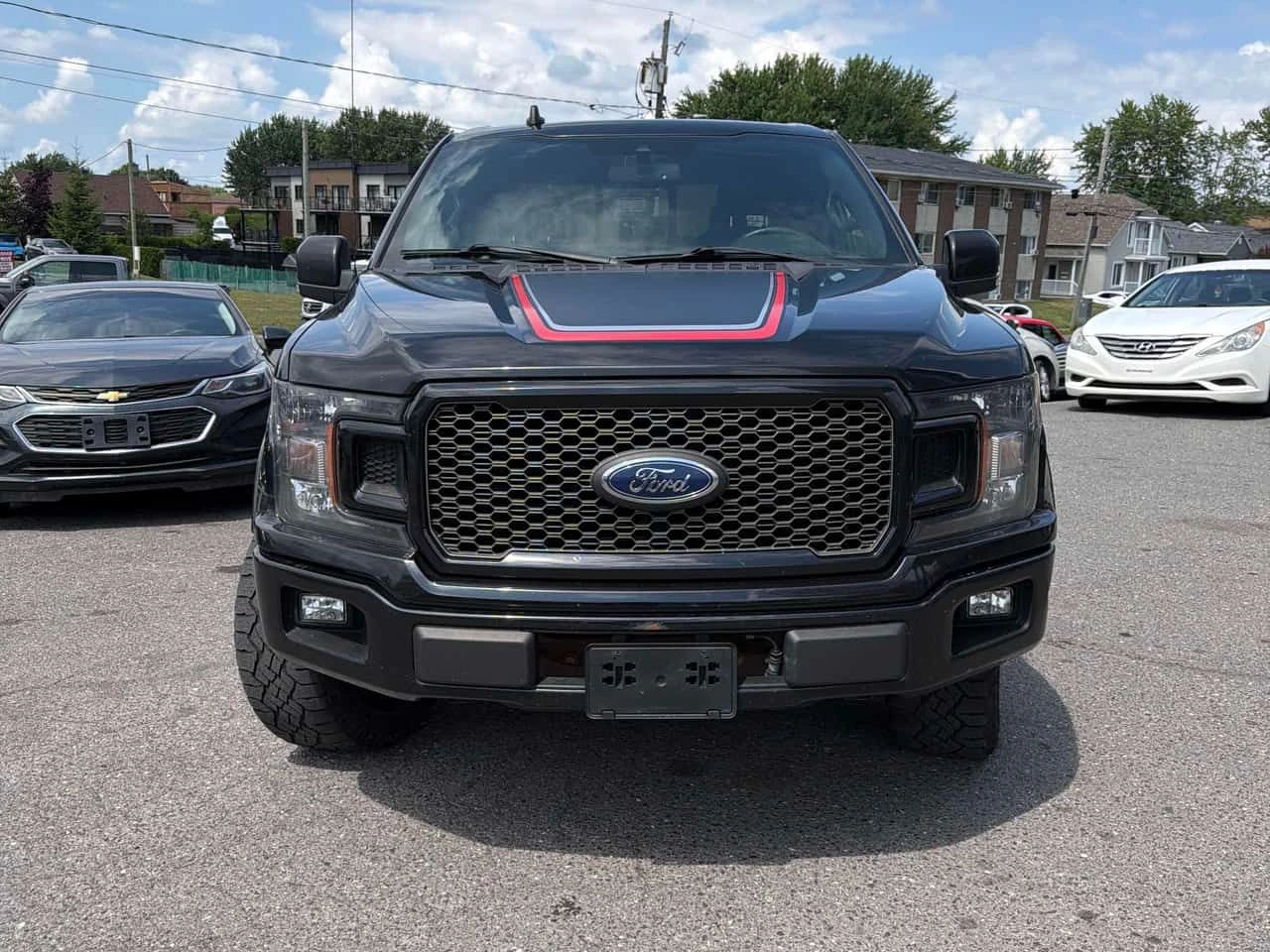Ford F150 LARIAT 4WD SuperCrew 5.5' Box | CARFAX , снимка 2 - Автомобили и джипове - 55526024