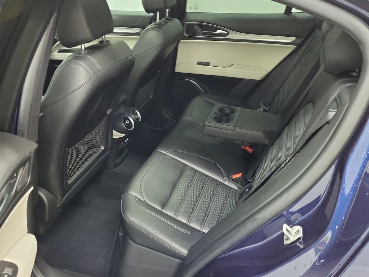 Alfa Romeo Stelvio TI SPORT, снимка 12 - Автомобили и джипове - 55723013
