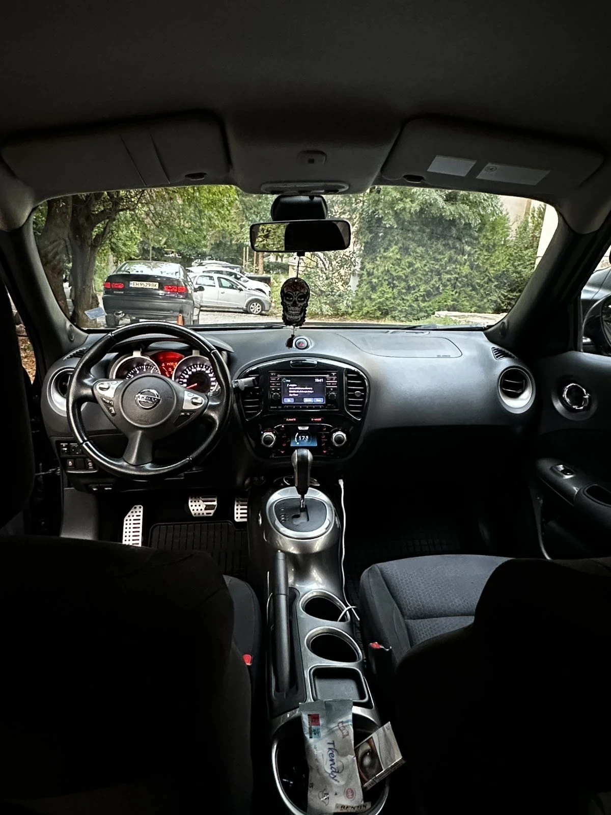 Nissan Juke 1.6 DIG-T, 190hp, 4X4, Automatic, Gasoline, снимка 9 - Автомобили и джипове - 55899219