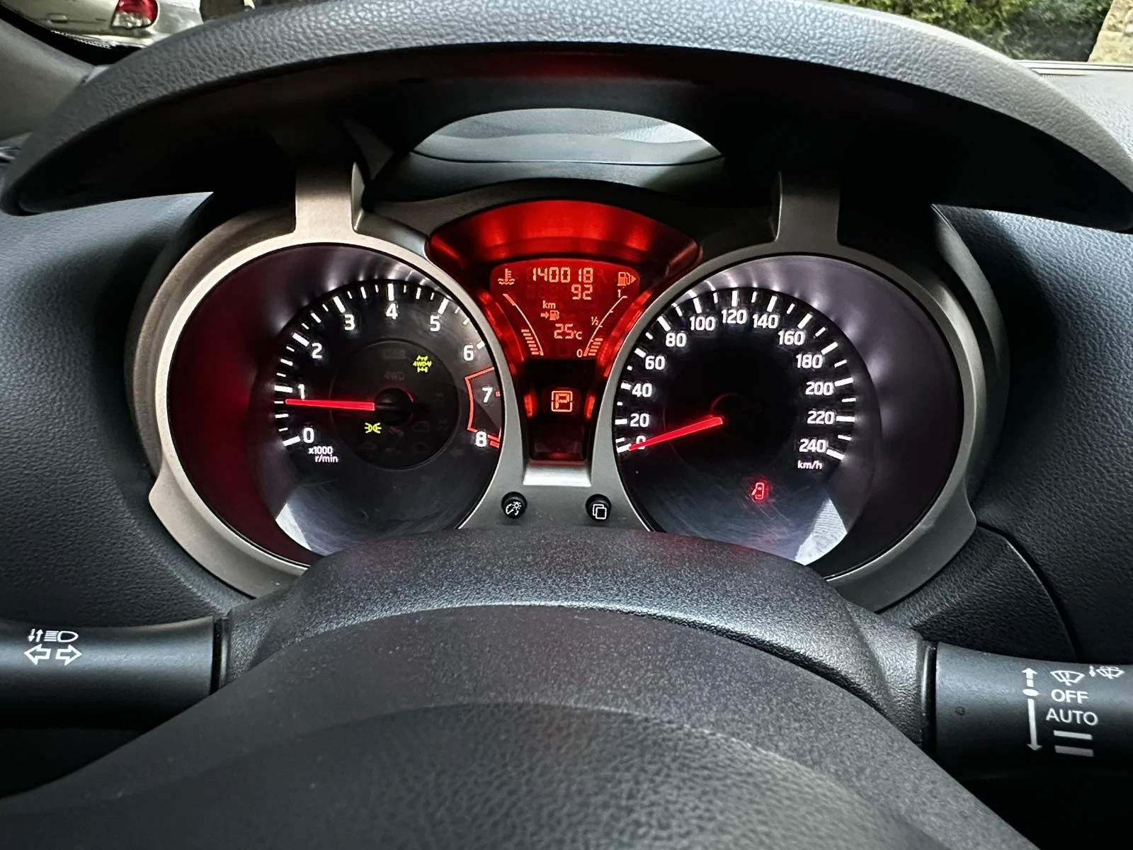 Nissan Juke 1.6 DIG-T, 190hp, 4X4, Automatic, Gasoline, снимка 8 - Автомобили и джипове - 55899219