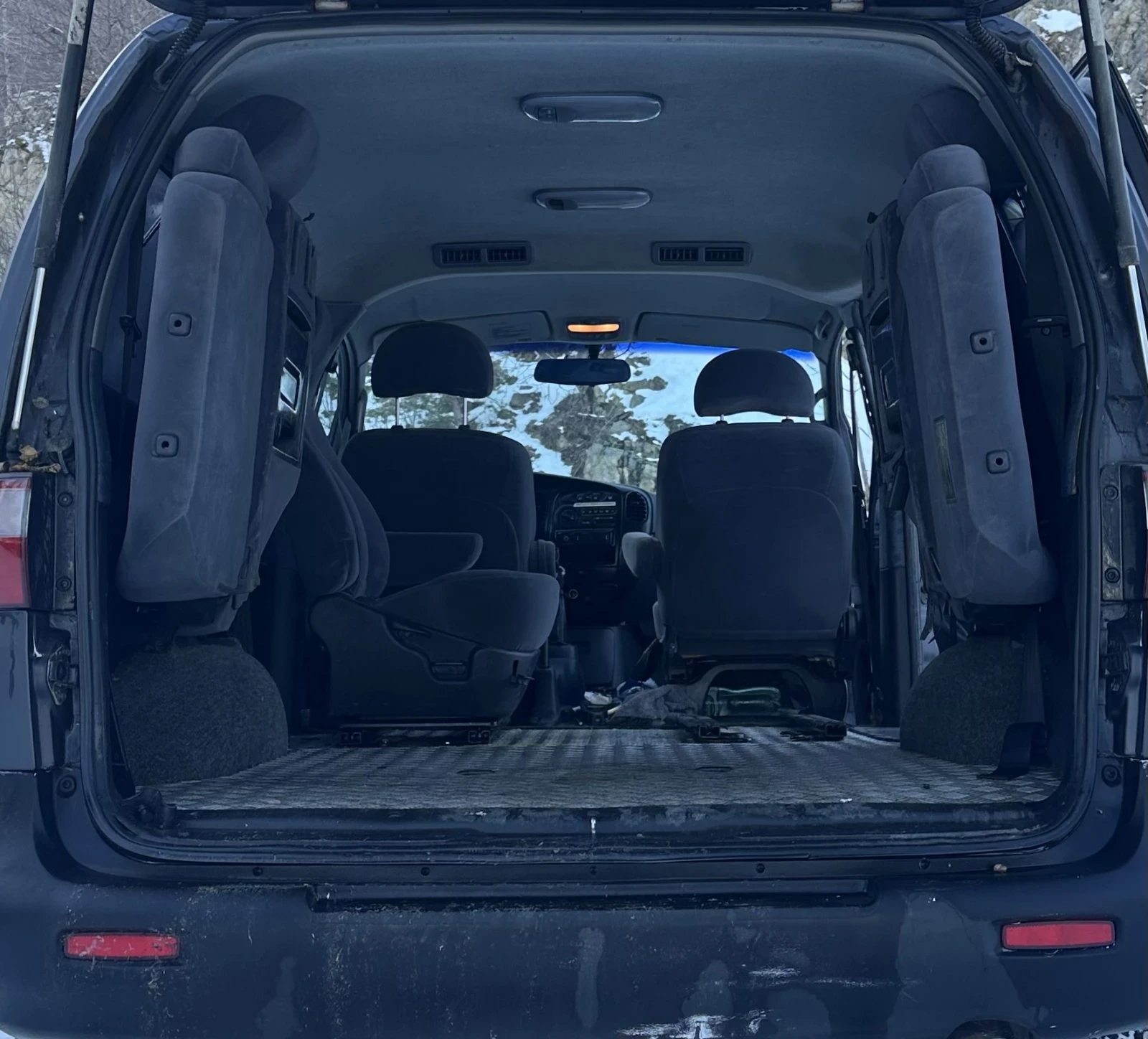 Hyundai Starex 2.4i 4x4 - изображение 9