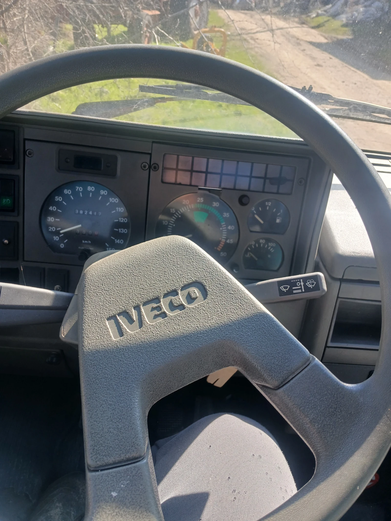 Iveco 3510 2.5 100коня товарен - изображение 2