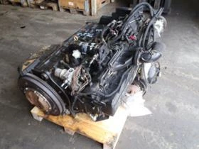 Трактор New Holland части за New Holland, снимка 17